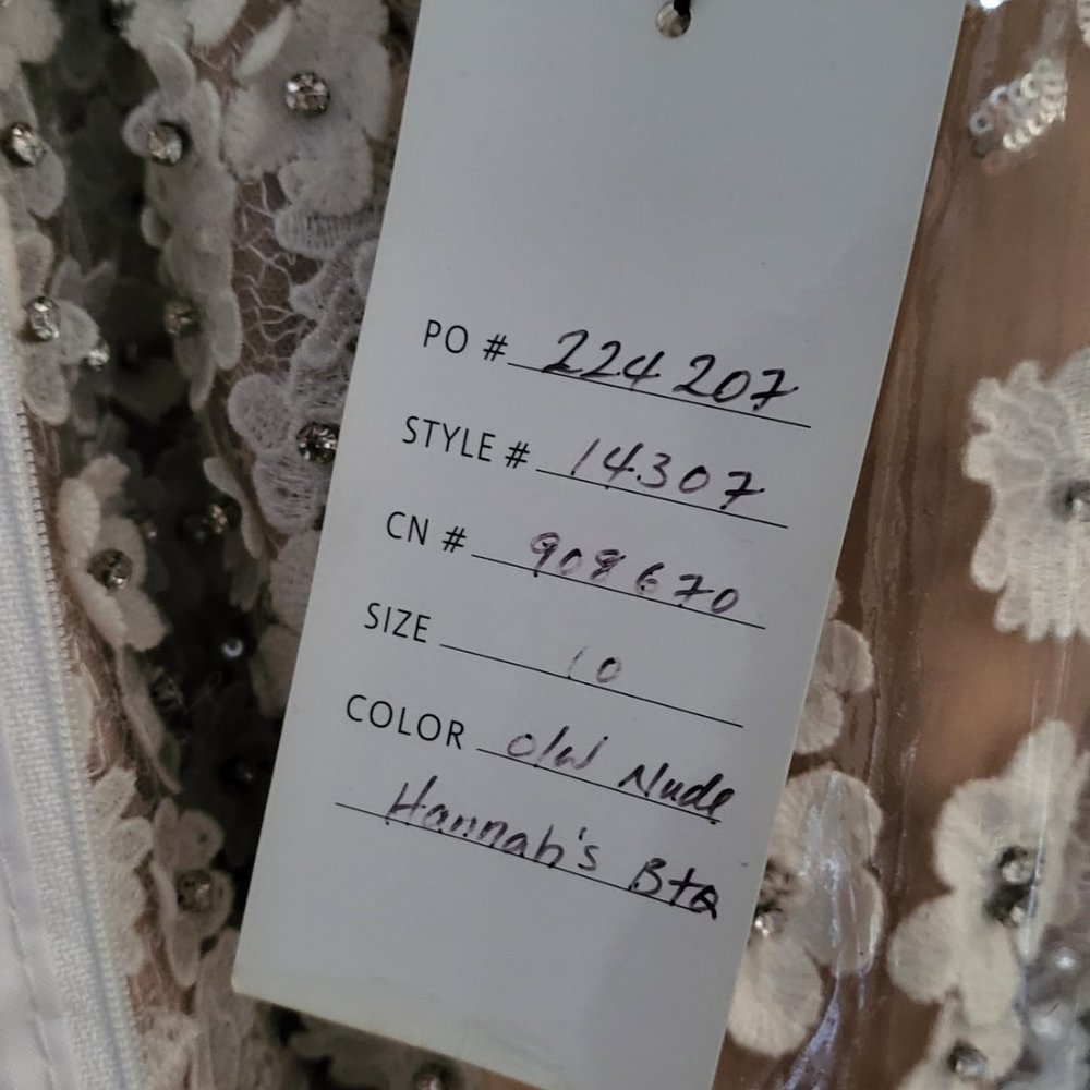 Stephen Yearick Mesmerizing 3D Floral Mermaid Wedding Gown - Picture 8 of 10